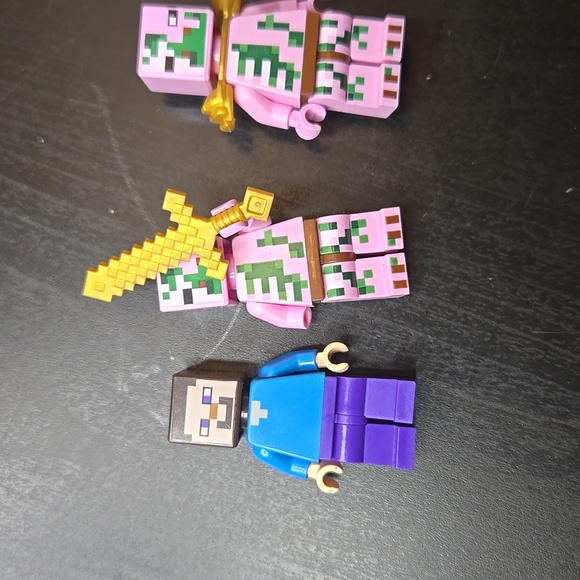 Lego Minecraft Mini Figures - Picture 2 of 3